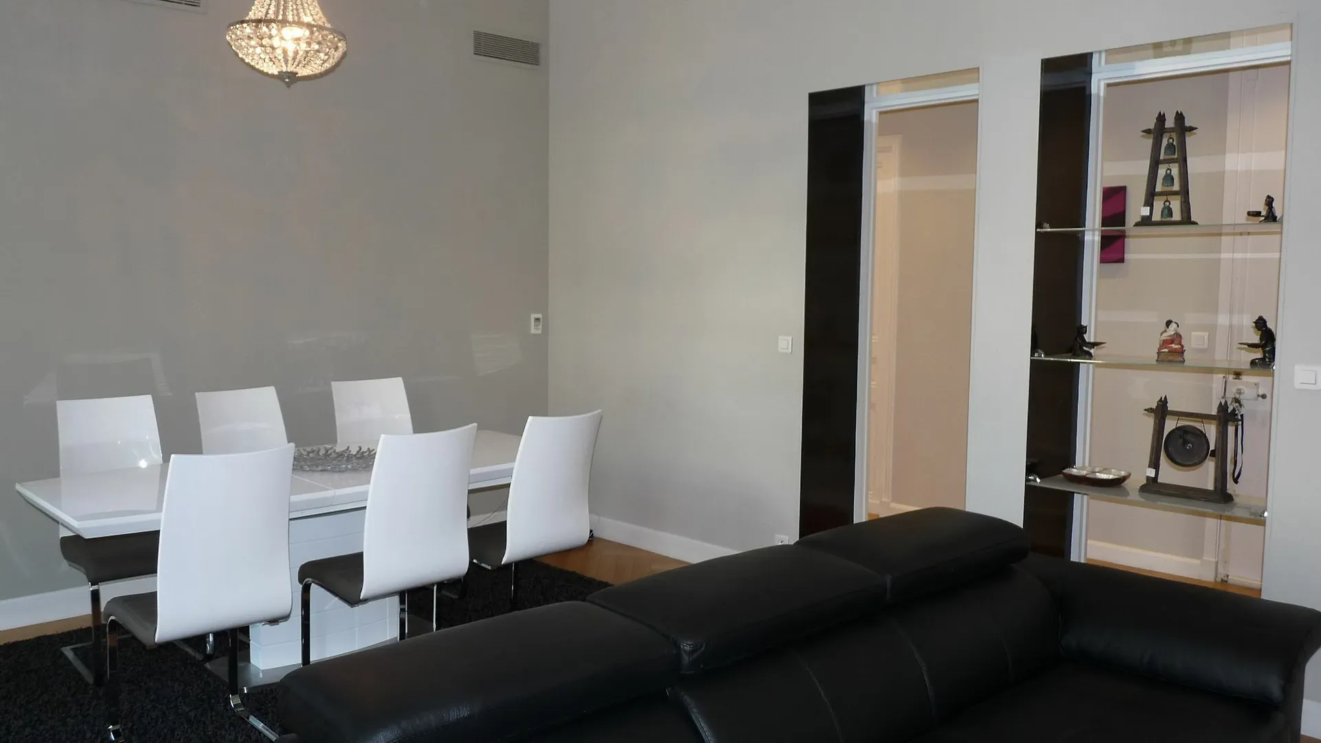 Carnot 50 Apartment Cannes France